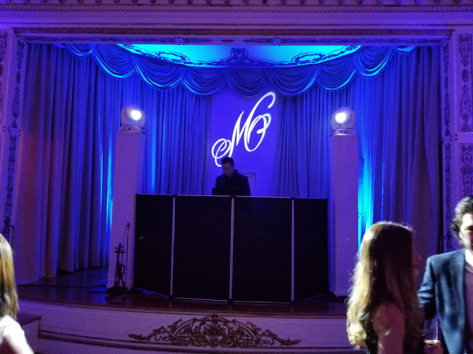 Hiring A Wedding Dj In Miami What Every Couple Needs To Know - Event Performance